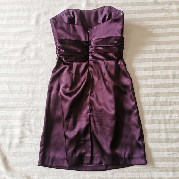 David's Bridal Dress (plum) - Picture 2 of 9